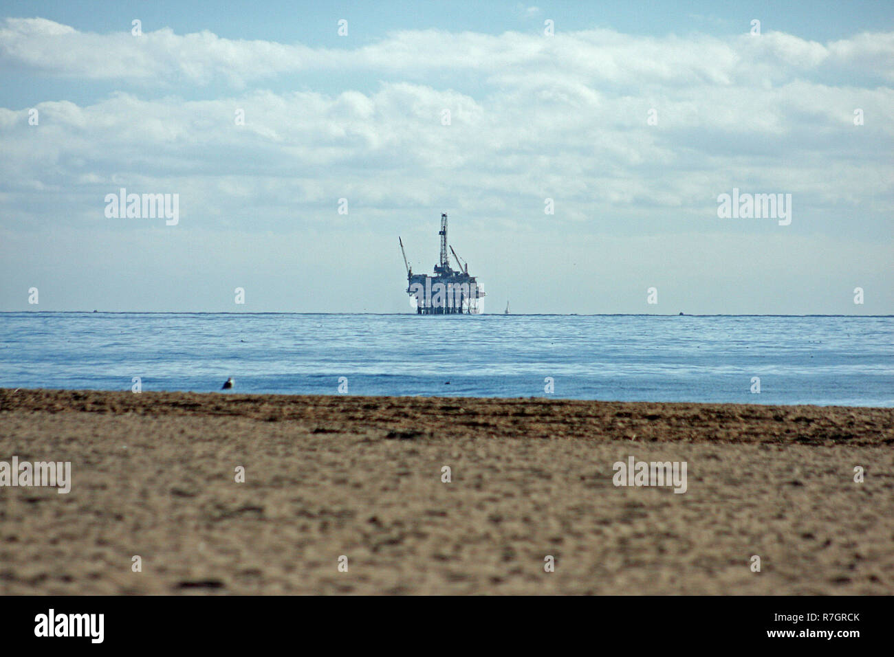 Plate-forme d'exploration pétrolière et gazière dans l'océan Pacifique, Californie, États-Unis Banque D'Images