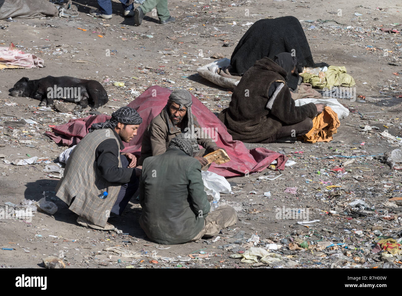 Les toxicomanes de l'opium dans les rues de Kaboul, la province de Kaboul, Afghanistan Banque D'Images