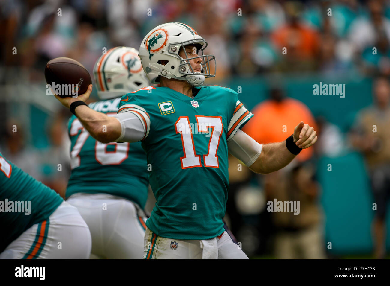 Miami, Floride, USA. 9Th Mar, 2018. 17 Ryan Site Tannehill faisant du col au cours de la Miami Dolphins v New England Patriots sur Décembre 9, 2018 Crédit : Dalton Hamm/ZUMA/Alamy Fil Live News Banque D'Images