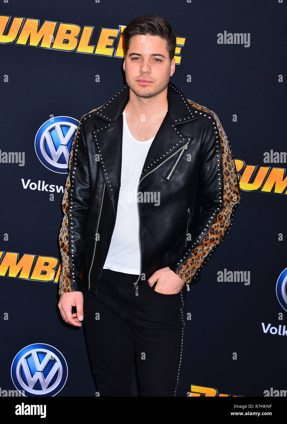 Los Angeles, USA. 09Th Nov, 2018. William Valdez arrive à la première de Paramount Pictures' 'Bumblebee' au théâtre chinois de Grauman le 9 décembre 2018 à Hollywood, Californie. Credit : Tsuni/USA/Alamy Live News Banque D'Images