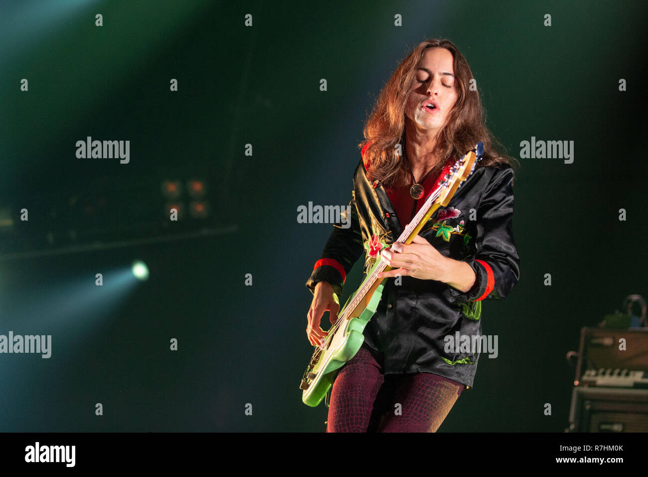 Inglewood, Californie, USA. Dec 8, 2018. SAM KISZKA de Greta Van flotte au cours de l'Absolut KROQ Acoustic presque Concert de Noël à l'instance à Inglewood, Californie Crédit : Daniel DeSlover/ZUMA/Alamy Fil Live News Banque D'Images