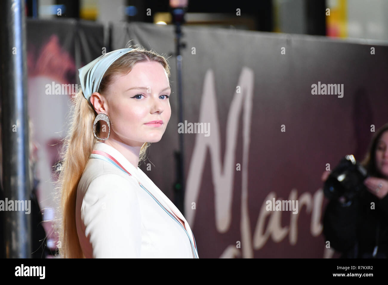 Londres, Royaume-Uni. 11Th Feb 2018. Maria-Victoria Dragus Arrivers à Mary, Reine des Ecossais - première européenne ay Cineworld, Leicester Square, le 10 décembre 2018, Londres, Royaume-Uni. Credit Photo : Alamy/Capital Live News Crédit : photo Capital/Alamy Live News Banque D'Images