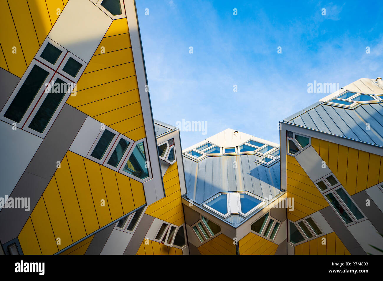L'extérieur des maisons cubiques à Rotterdam aux Pays-Bas Banque D'Images