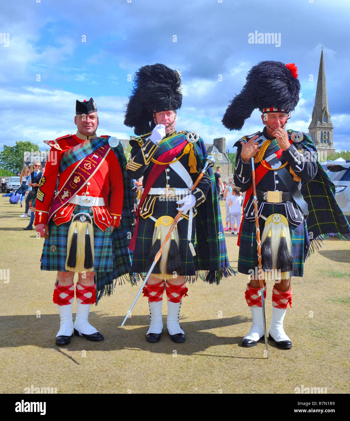 Pipe Band leaders dans full regalia à l'Aboyne Highland Games, Ecosse Banque D'Images