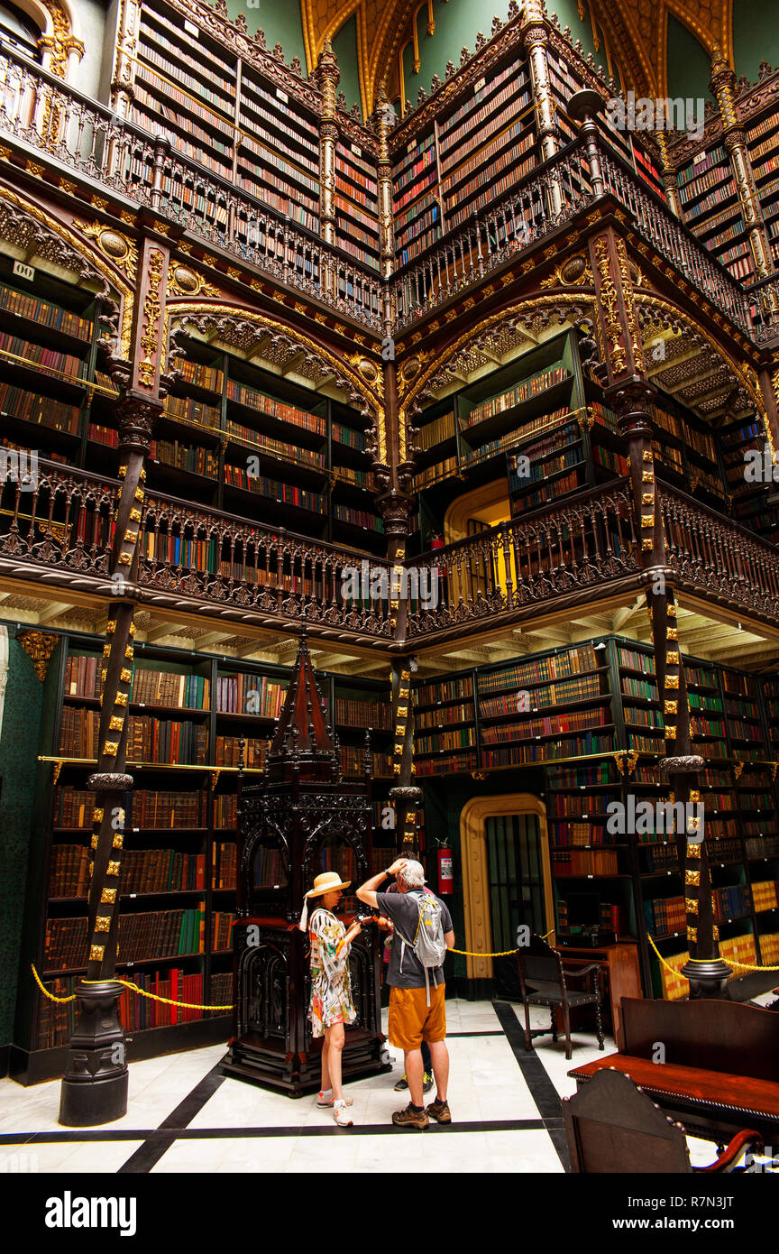 Cabinet de lecture portugais de Rio de Janeiro, l'une des plus belles  bibliothèques au Brésil Photo Stock - Alamy