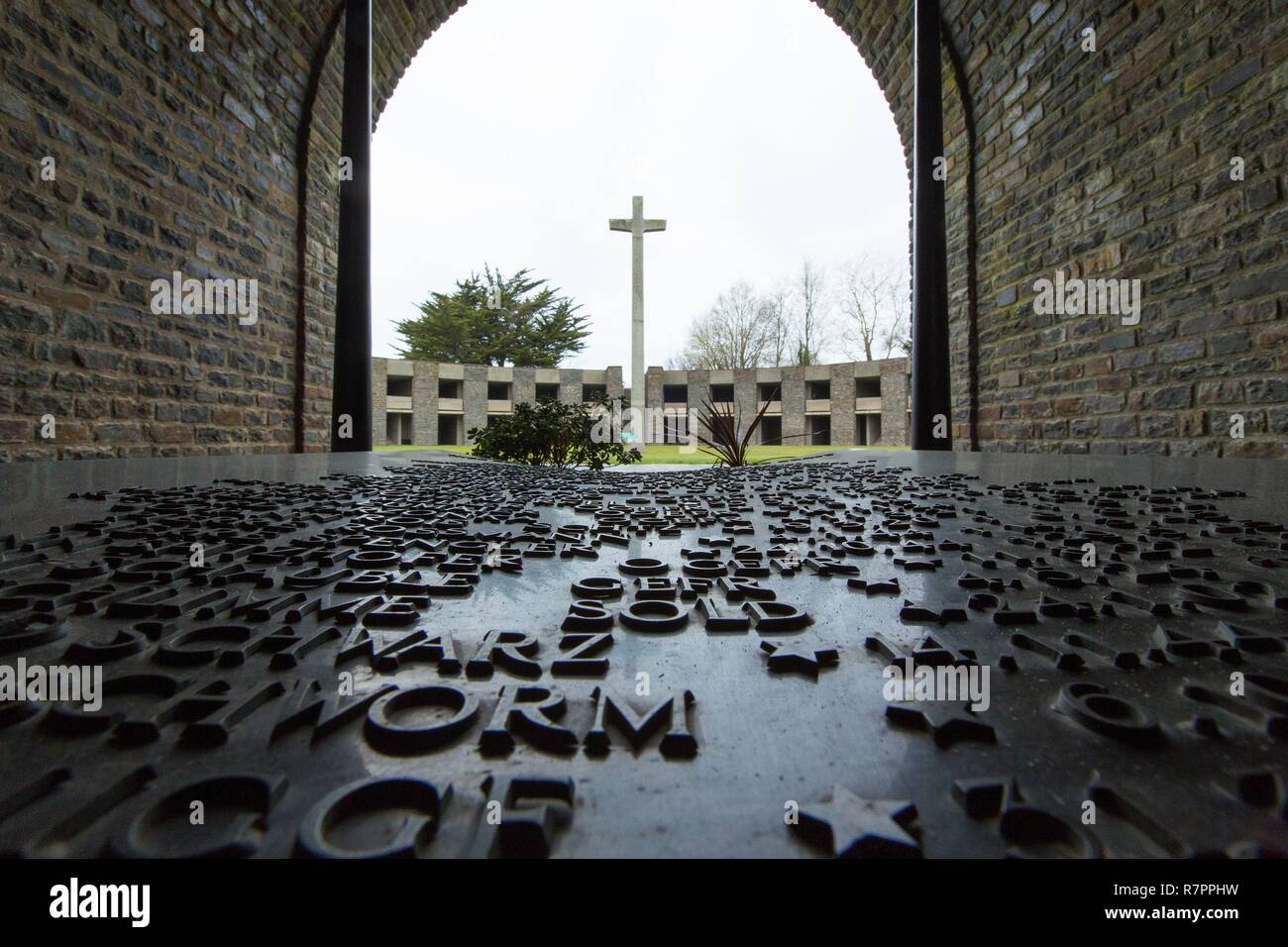 France, Manche, Baie du Mont Saint Michel classé au Patrimoine Mondial de l'UNESCO, Huisnes sur Mer, ossuaire allemand du Mont d'Huisnes, ossuaire allemand unique en France où les soldats allemands tués pendant la seconde guerre mondiale sont enterrés Banque D'Images