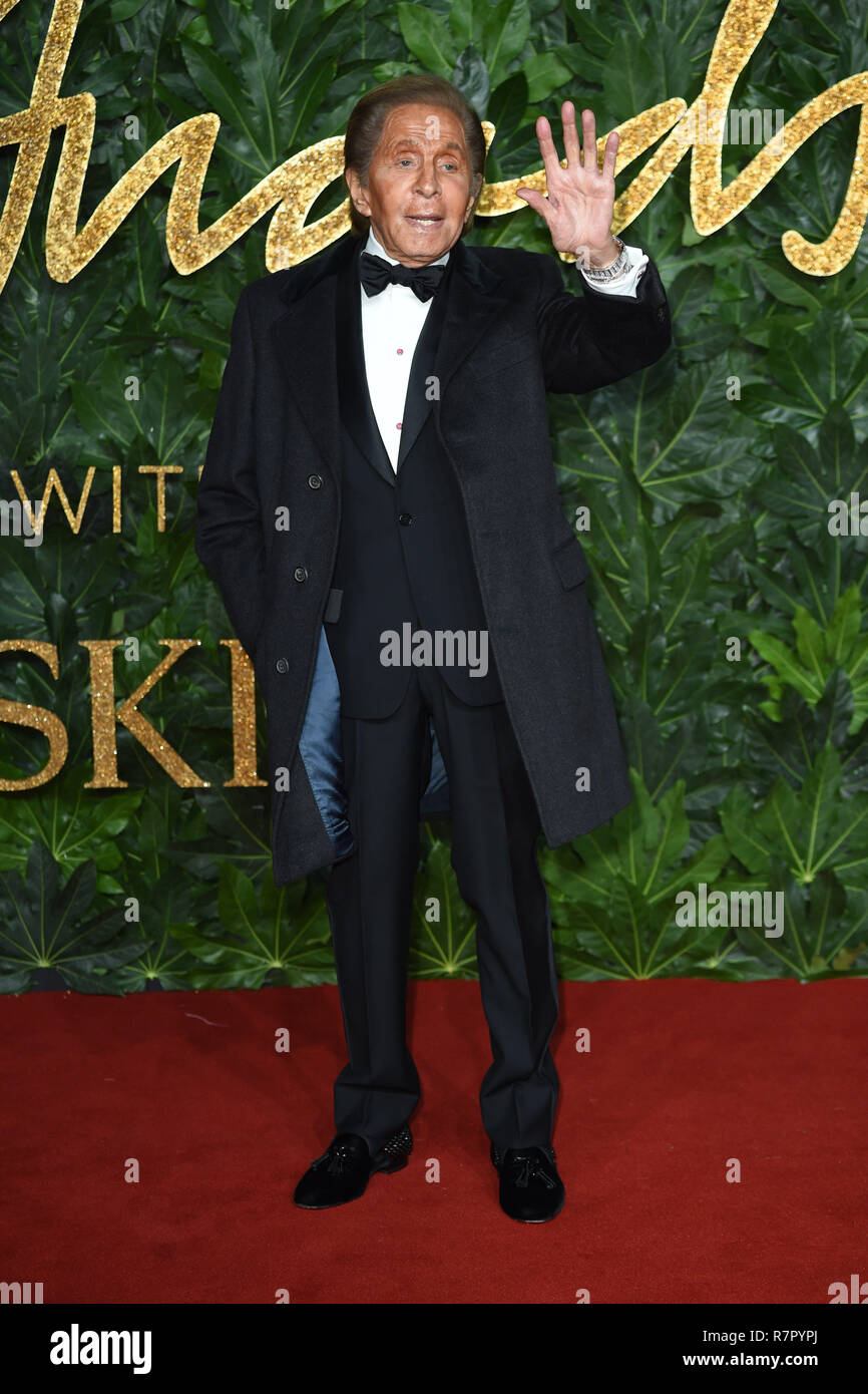 Londres, Royaume-Uni. 11Th Feb 2018. Valentino lors de la Fashion Awards 2018 au Royal Albert Hall, Londres. Photo : Steve Sav/Featureflash Crédit : Paul Smith/Alamy Live News Banque D'Images