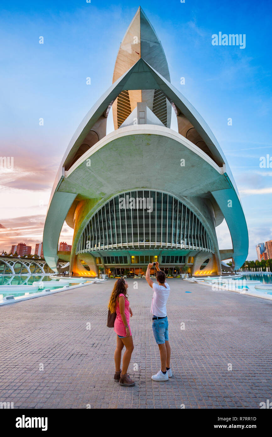 Palais des Arts de la Reine Sofia. Cité des Arts et des Sciences . Palau de les Arts Reina Sofia. Architecte Santiago Calatrava.Valence. Comunidad Valencia. L'Espagne. Banque D'Images
