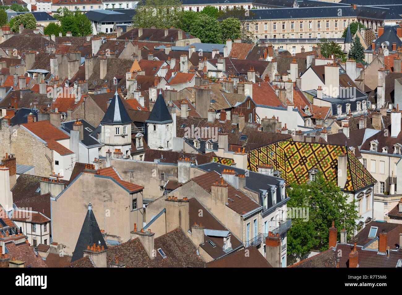 France, Côte d'Or, paysage culturel de climats de Bourgogne classé au Patrimoine Mondial par l'UNESCO, Dijon, les toits vu de la Tour Philippe le Bon Banque D'Images