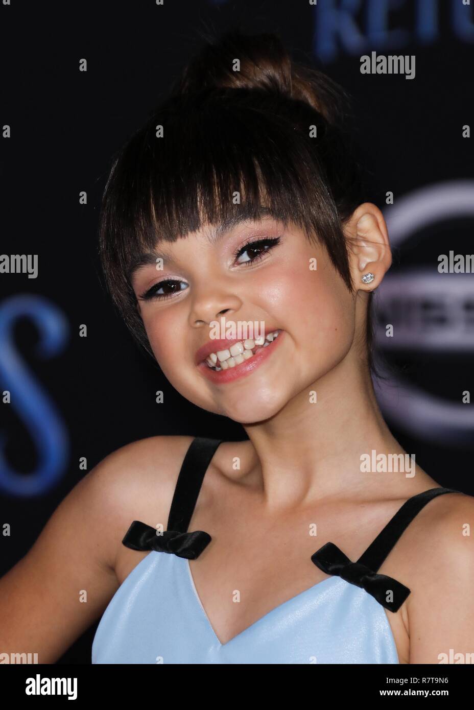 HOLLYWOOD, LOS ANGELES, CA, USA - Le 29 novembre : Ariana Greenblatt arrive à la première mondiale du Disney's 'Mary Poppins' tenue à l'El Capitan Theatre le 29 novembre 2018 à Hollywood, Los Angeles, Californie, États-Unis. (Photo de David Acosta/Image Press Office) Banque D'Images