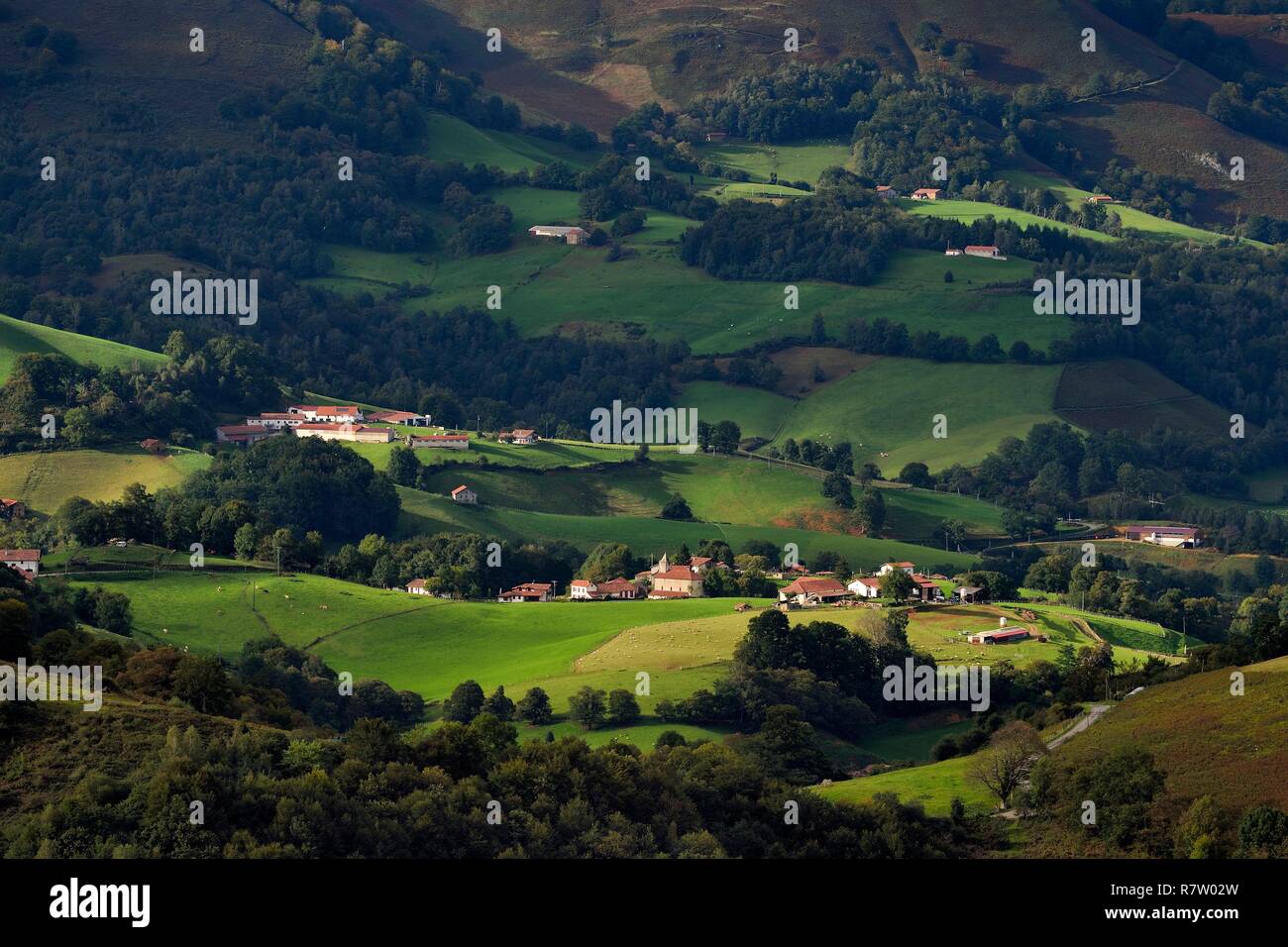France, Pyrénées Atlantiques, Pays Basque, vallée des Aldudes, hameau Esnazu Banque D'Images