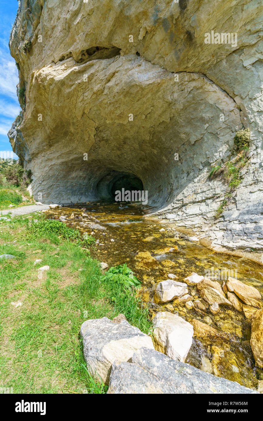 Caverne, dans les montagnes de cave stream scenic reserve, arthurs pass, Nouvelle-Zélande Banque D'Images