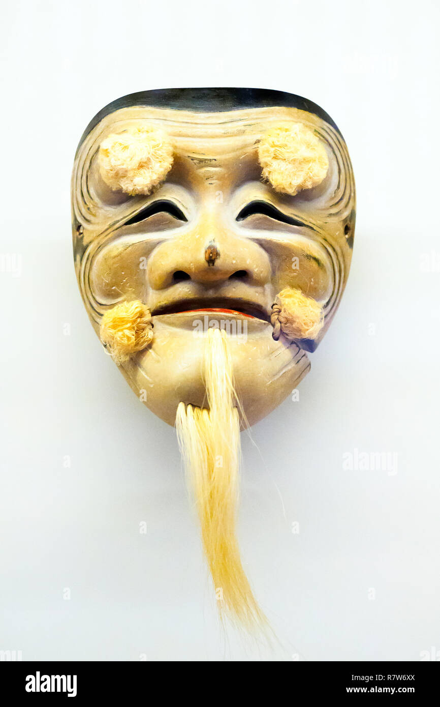 Masque d'Okina par Nohjin Suzuki (1928-2003) ; cyprès sculpté et peint les moustaches de crin Banque D'Images