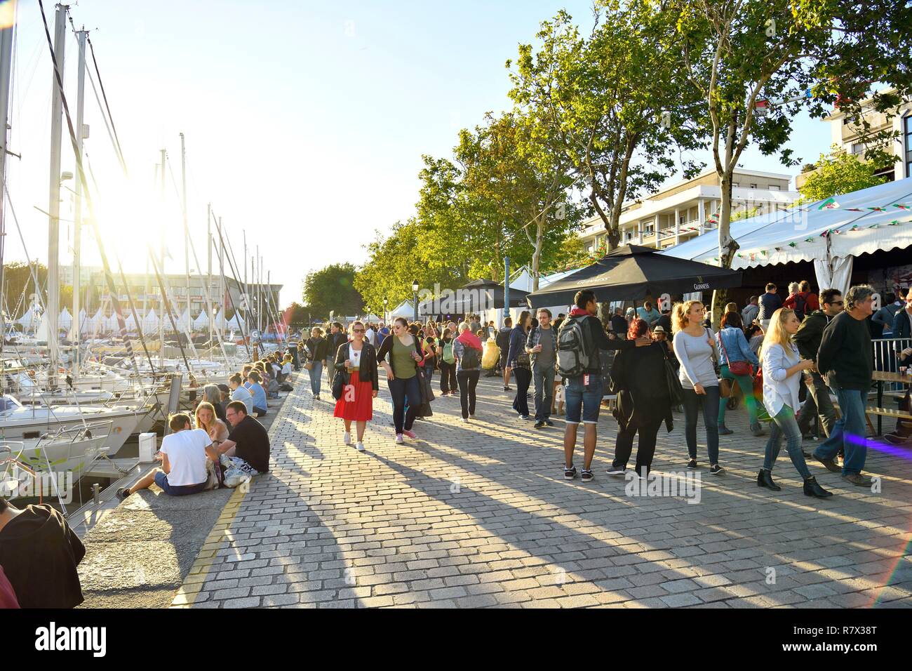 France, Morbihan, Lorient, Festival Interceltique, Celtic music festival qui a lieu tous les ans à Lorient et rassemble des dizaines de groupes de pays et régions d'origine celtique pendant dix jours au cours de la première moitié d'août Banque D'Images