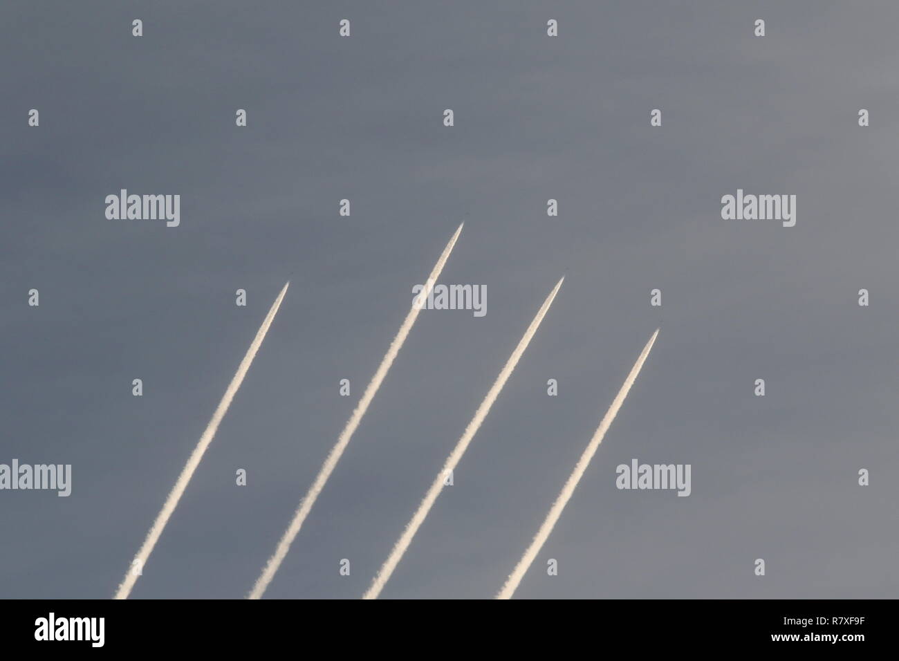 Chasseurs à réaction militaires volant en formation sur l'Ecosse en décembre 2018 Banque D'Images