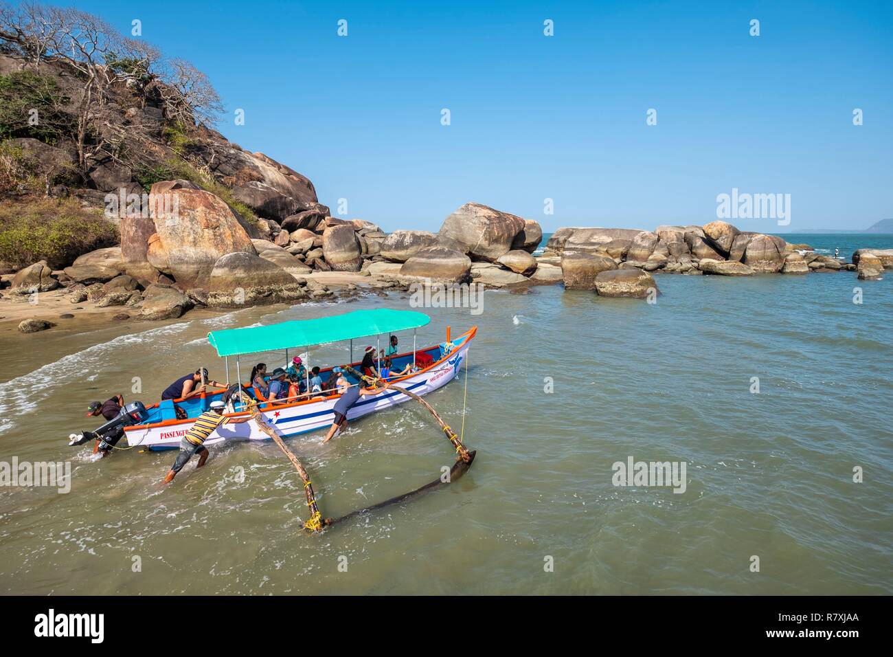 L'Inde, Goa, touristes, d'Agonda de partir pour un voyage en bateau Banque D'Images