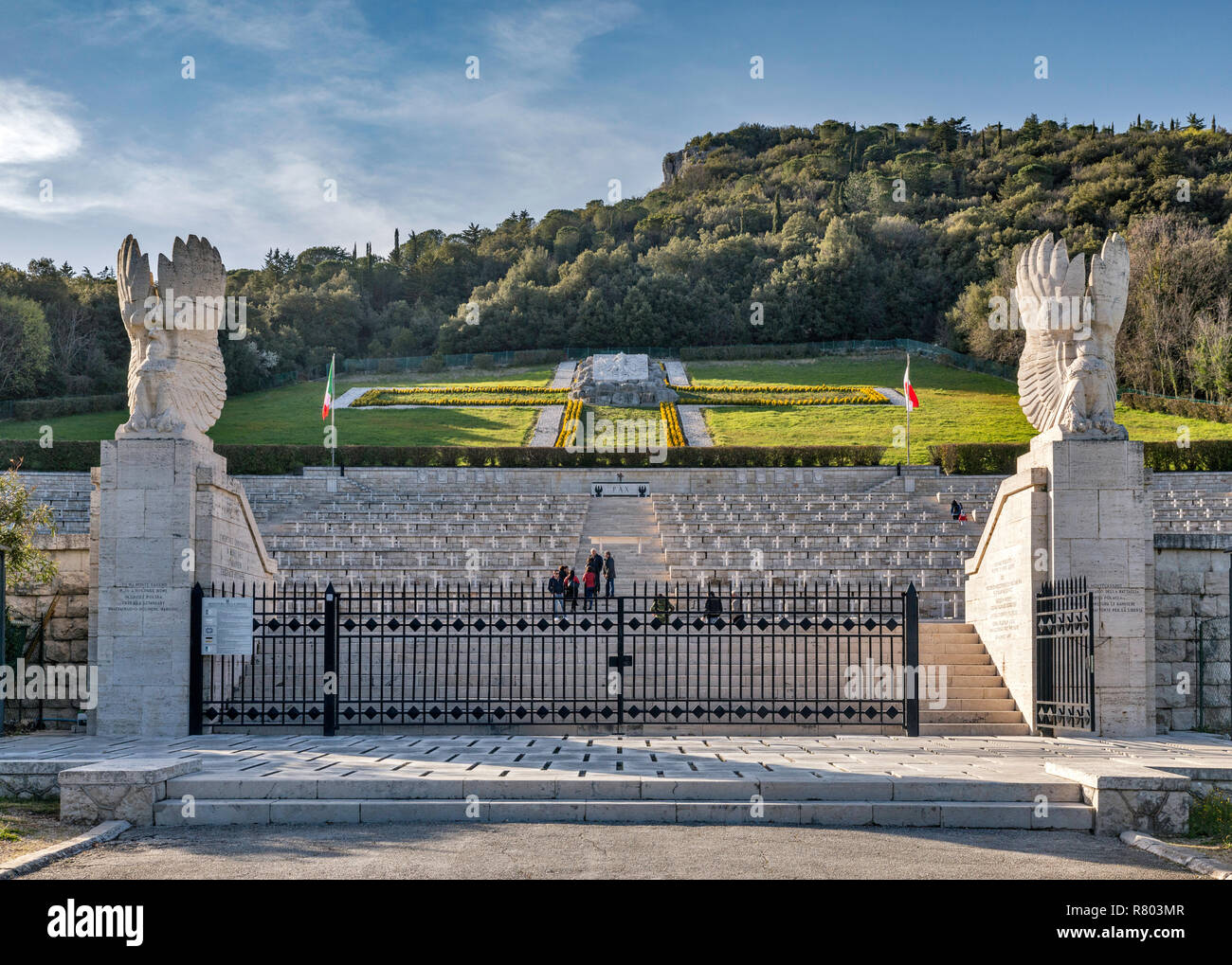 Cimetière de guerre polonais près de l'abbaye de Monte Cassino, lazio, Italie Banque D'Images