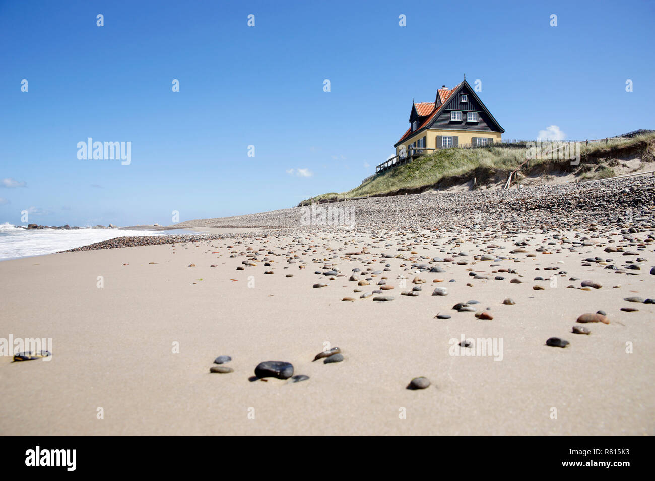 Alt Skagen, maison en bord de mer dans un paysage de dunes, plage de galets de Gammel Skagen, Højen, municipalité de Frederikshavn, Nordjylland Banque D'Images