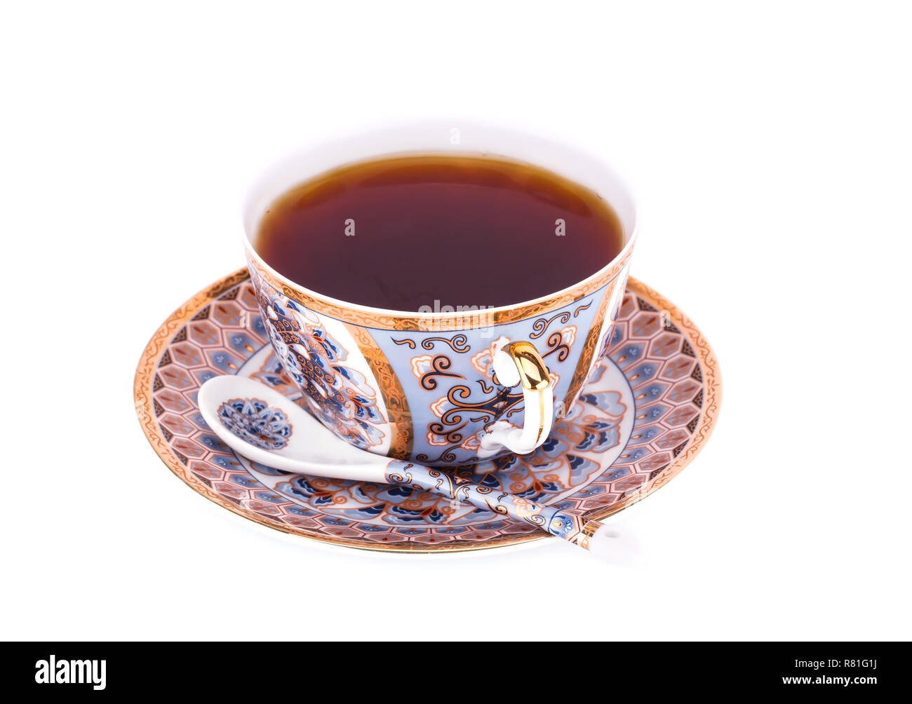 Tasse de thé isolé sur fond blanc. Banque D'Images