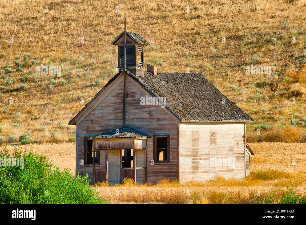 Woodend,abandonnés une petite école en milieu rural de l'Oregon. Banque D'Images