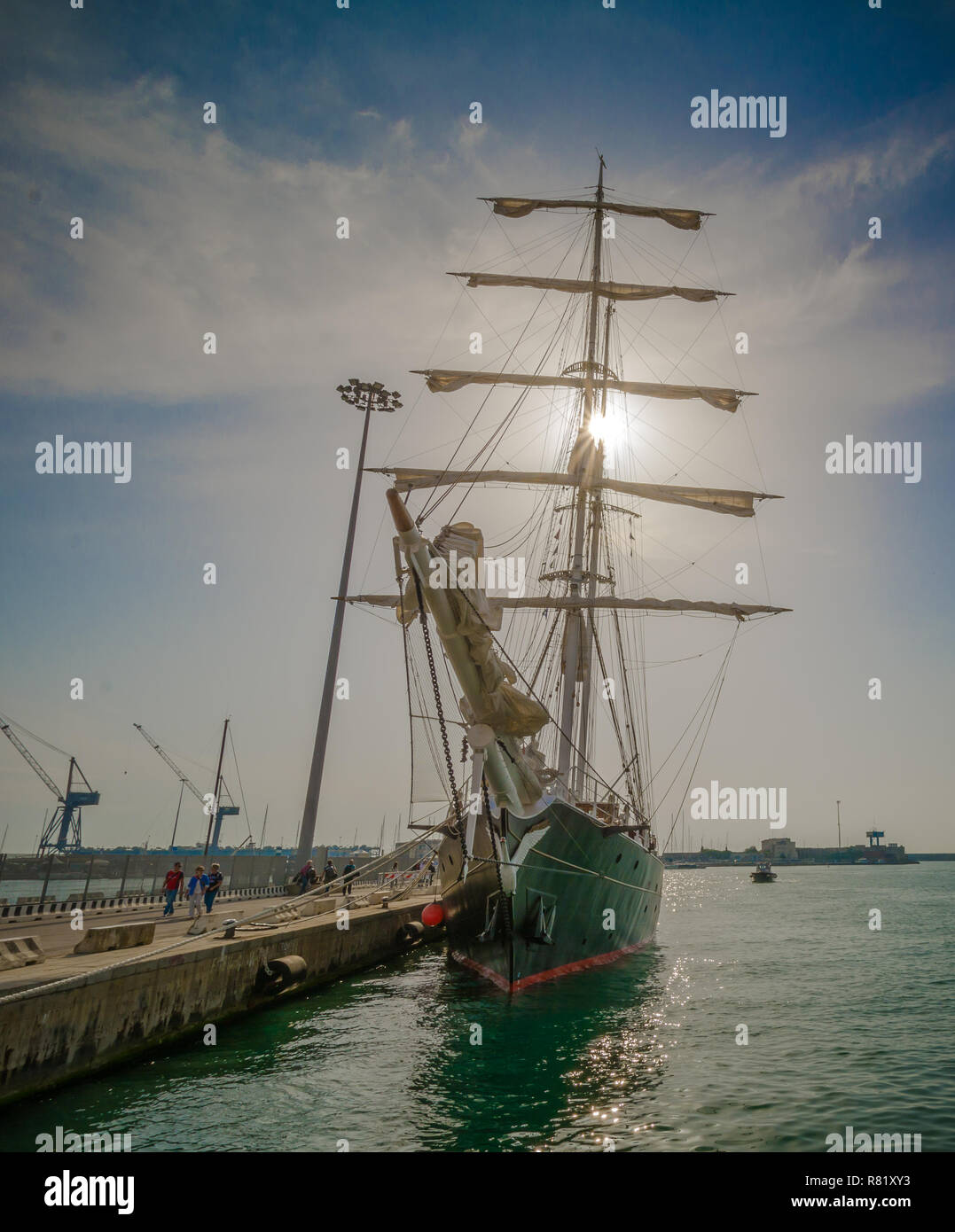 Nef 'Italia' amarré dans le port de Livourne. c'est un brigantin, actif comme voilier-école de la marine italienne. Banque D'Images