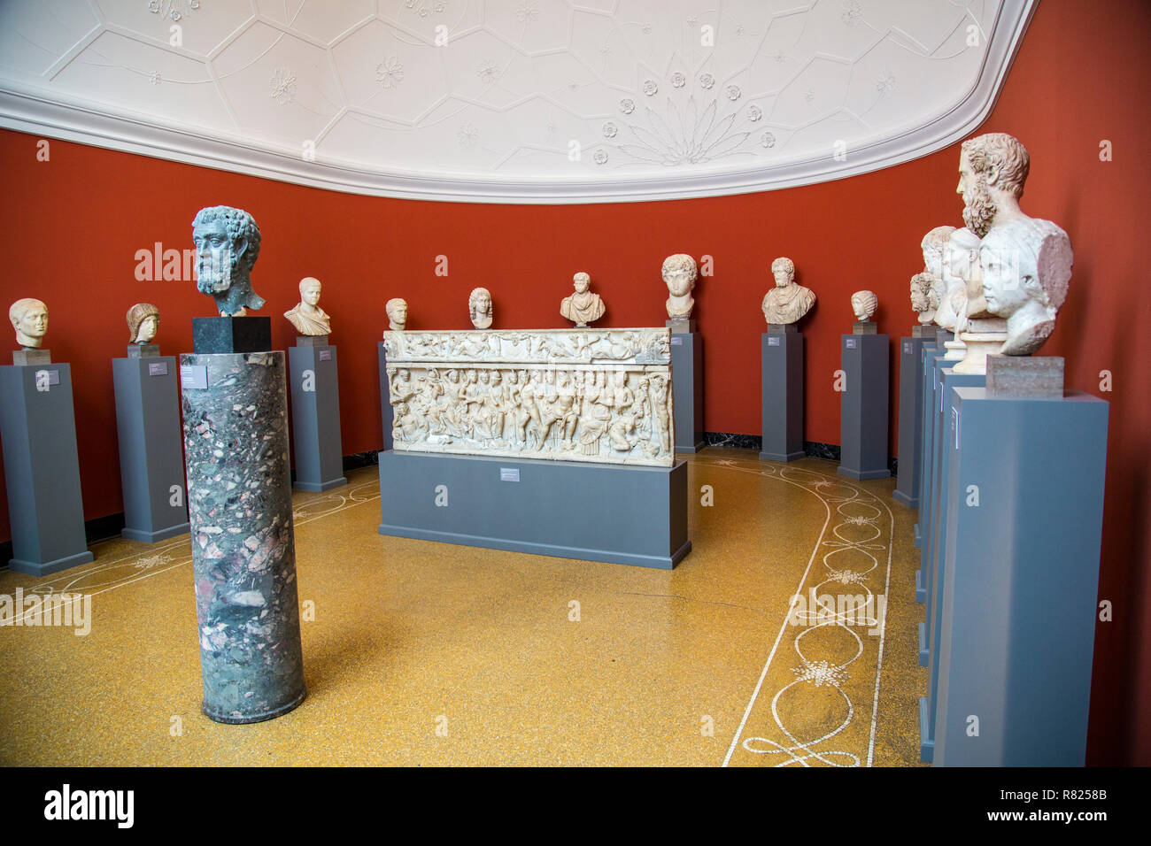 Les bustes de la Ny Carlsberg Glyptotek, Art Museum, Copenhague, capitale nationale du Danemark, Danemark Banque D'Images