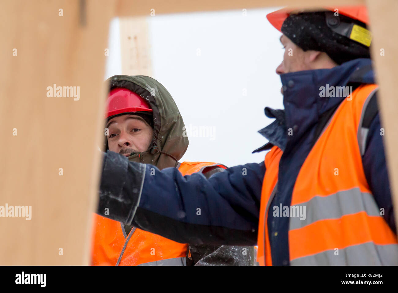 Les installateurs à la construction de la ville de glace Banque D'Images