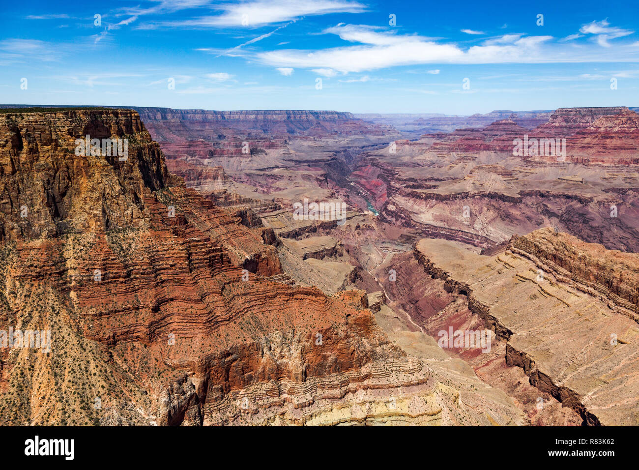 South Rim Grand canyon creusé par le fleuve Colorado dans l'Arizona, a bandes superposées de red rock révélant des millions d'années d'histoire géologique. Viewp Banque D'Images