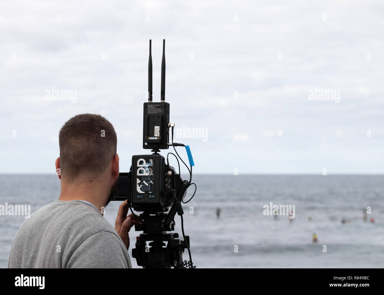 Routeur Wifi caméra vidéo avec la couverture en direct streaming de l'événement surf. Banque D'Images