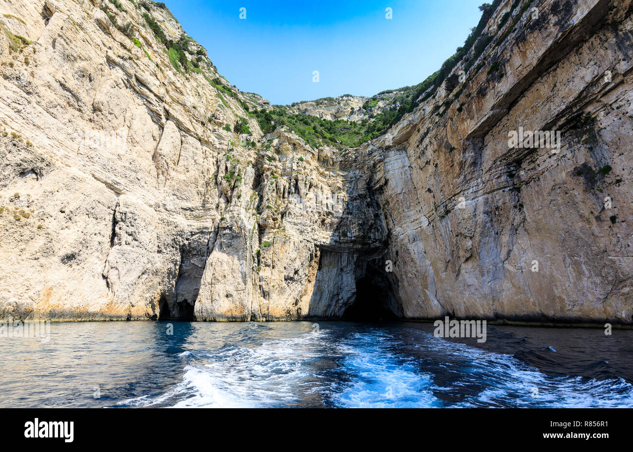 Les grottes de la mer de la côte ouest, Paxos, Grèce Banque D'Images