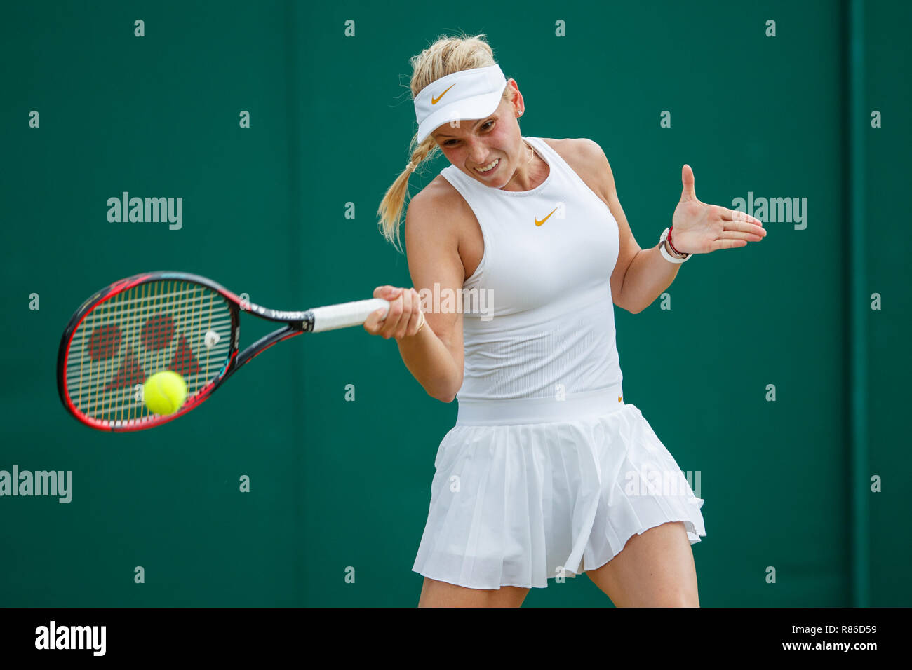 Donna Vekic de Croatie en action pendant le tournoi de Wimbledon 2018 Banque D'Images