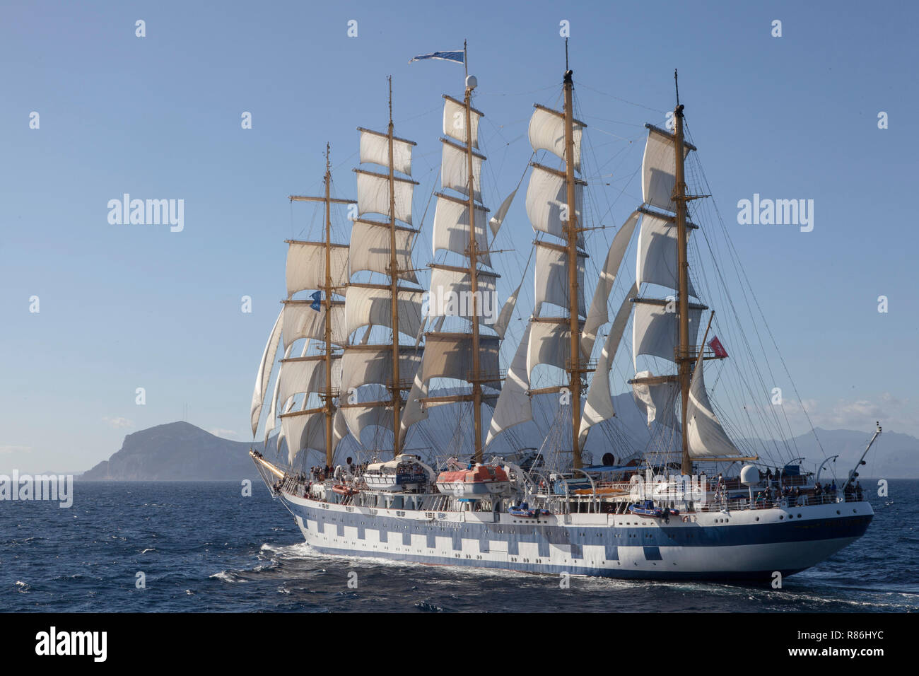 Royal Clipper Star Clipper du détroit de Bonafaccio Banque D'Images