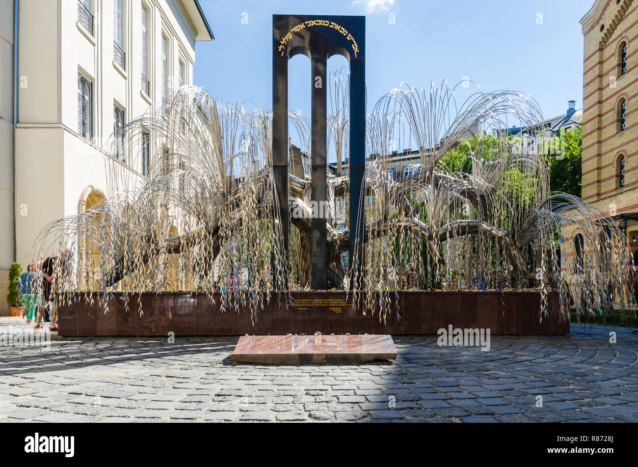 Arbre de vie à l'extérieur du monument Synagogue de la rue Dohany ou Grande Synagogue, Budapest, Hongrie Banque D'Images