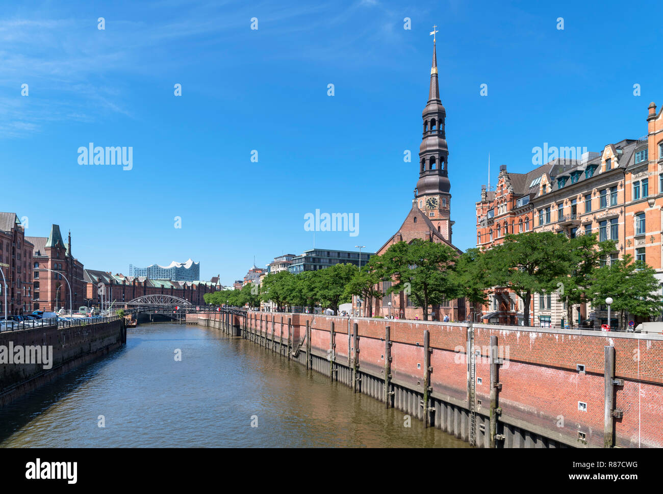 Speicherstadt, Hambourg. Zollkanal dans l'historique d'entrepôts Speicherstadt de vue de Bei St., Hambourg, Allemagne Banque D'Images