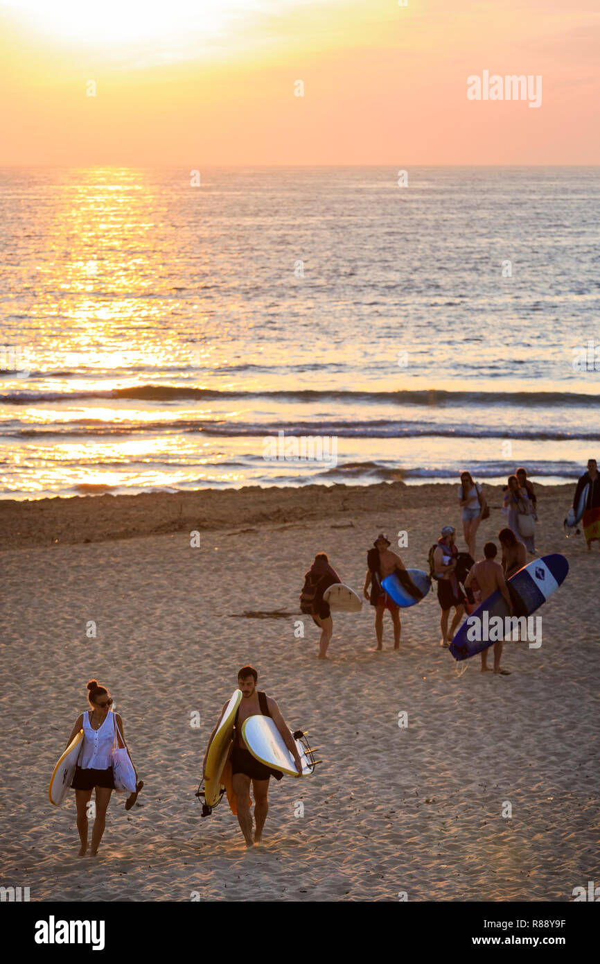 Leçon de surf, Hossegor, France Banque D'Images