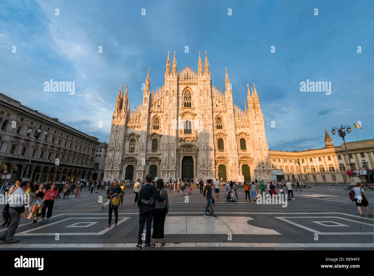 Vue horizontale de la cathédrale de Milan à Milan, Italie. Banque D'Images