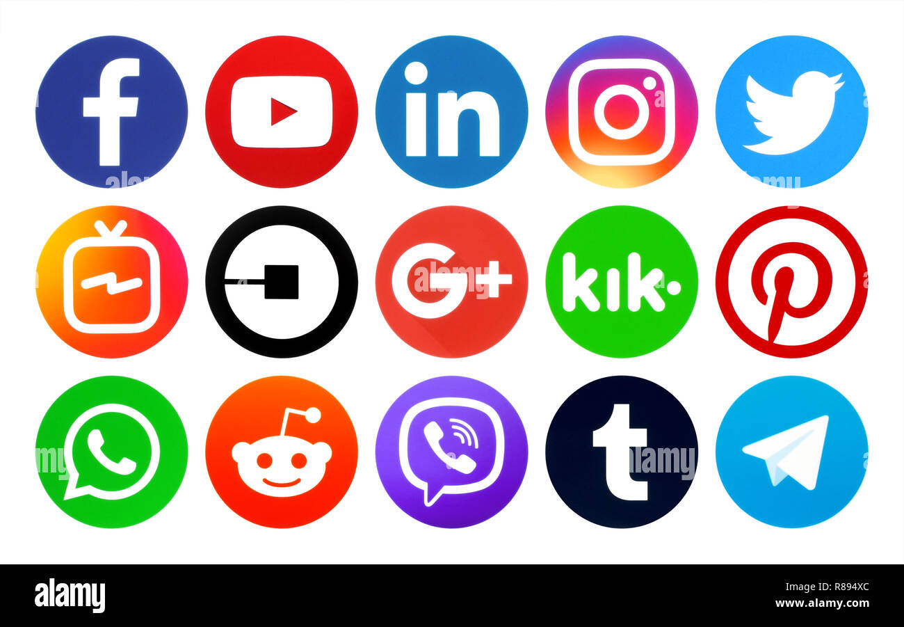 Kiev, Ukraine - 07 septembre 2018 : cercle populaire social media icons imprimé sur papier blanc : Facebook, Twitter et autres, IGTV Banque D'Images