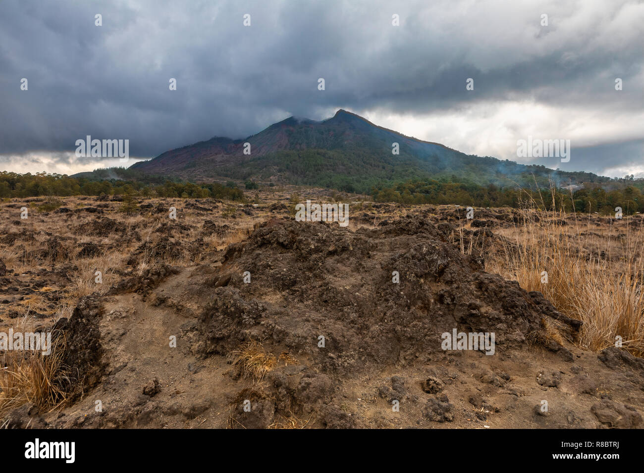 Mt. Batur volcan actif à Bali, Indonésie Banque D'Images