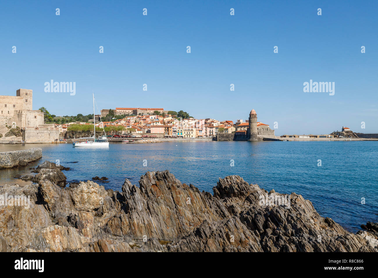 France, Pyrénées Orientales, Collioure, Côte Vermeille, baie de Collioure // France, Pyrénées-Orientales (66), la Côte Vermeille, Collioure, baie de Colli Banque D'Images