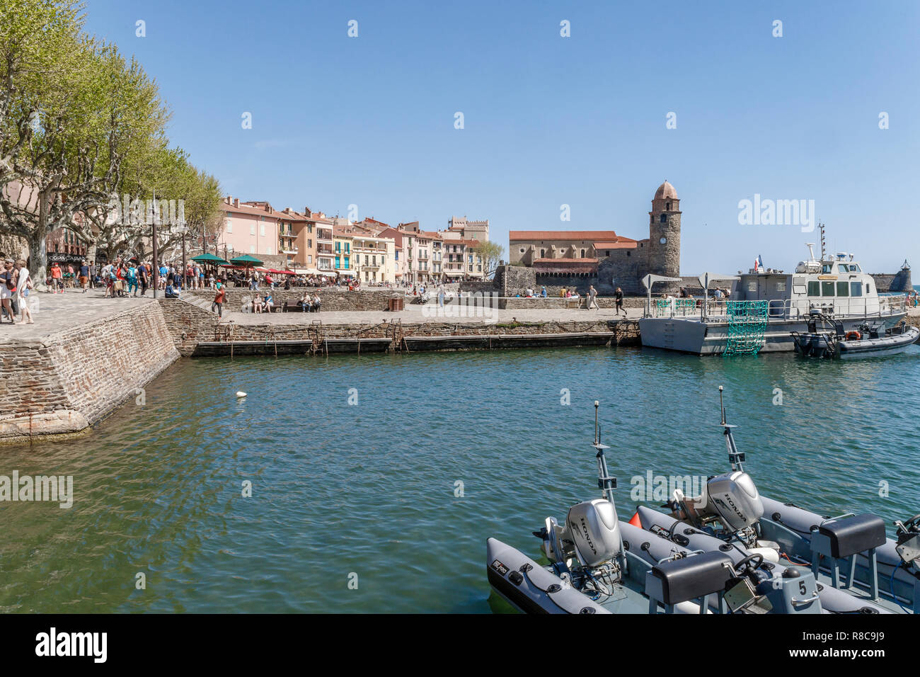 France, Pyrénées Orientales, Côte Vermeille, de Collioure, le port // France, Pyrénées-Orientales (66), la Côte Vermeille, Collioure, le port Banque D'Images