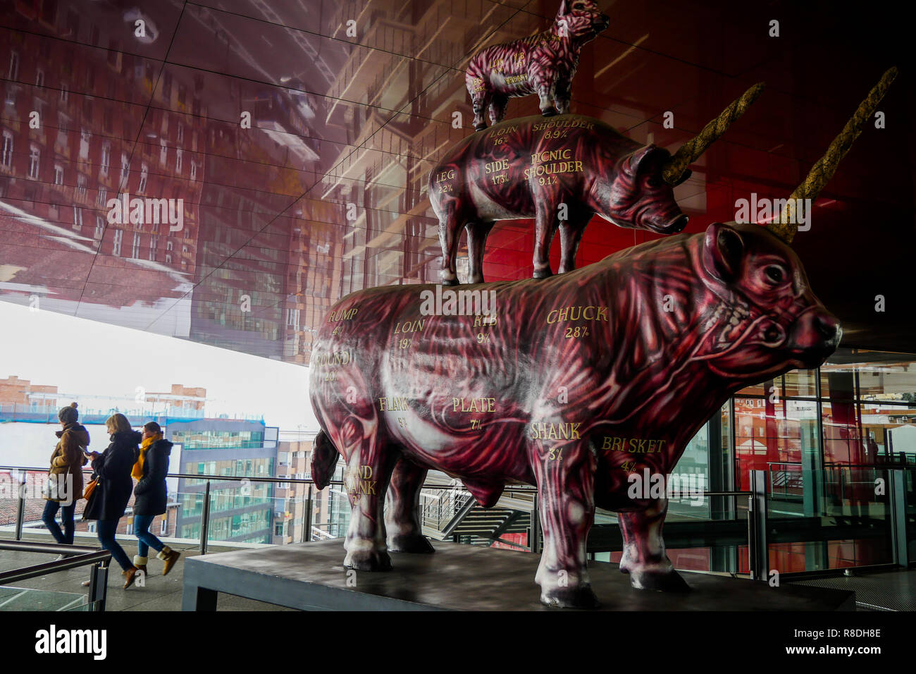 'Le blé et steack", oeuvre de Miralda, Museo Nacional Centro de Arte Reina Sofía, Madrid, Espagne Banque D'Images