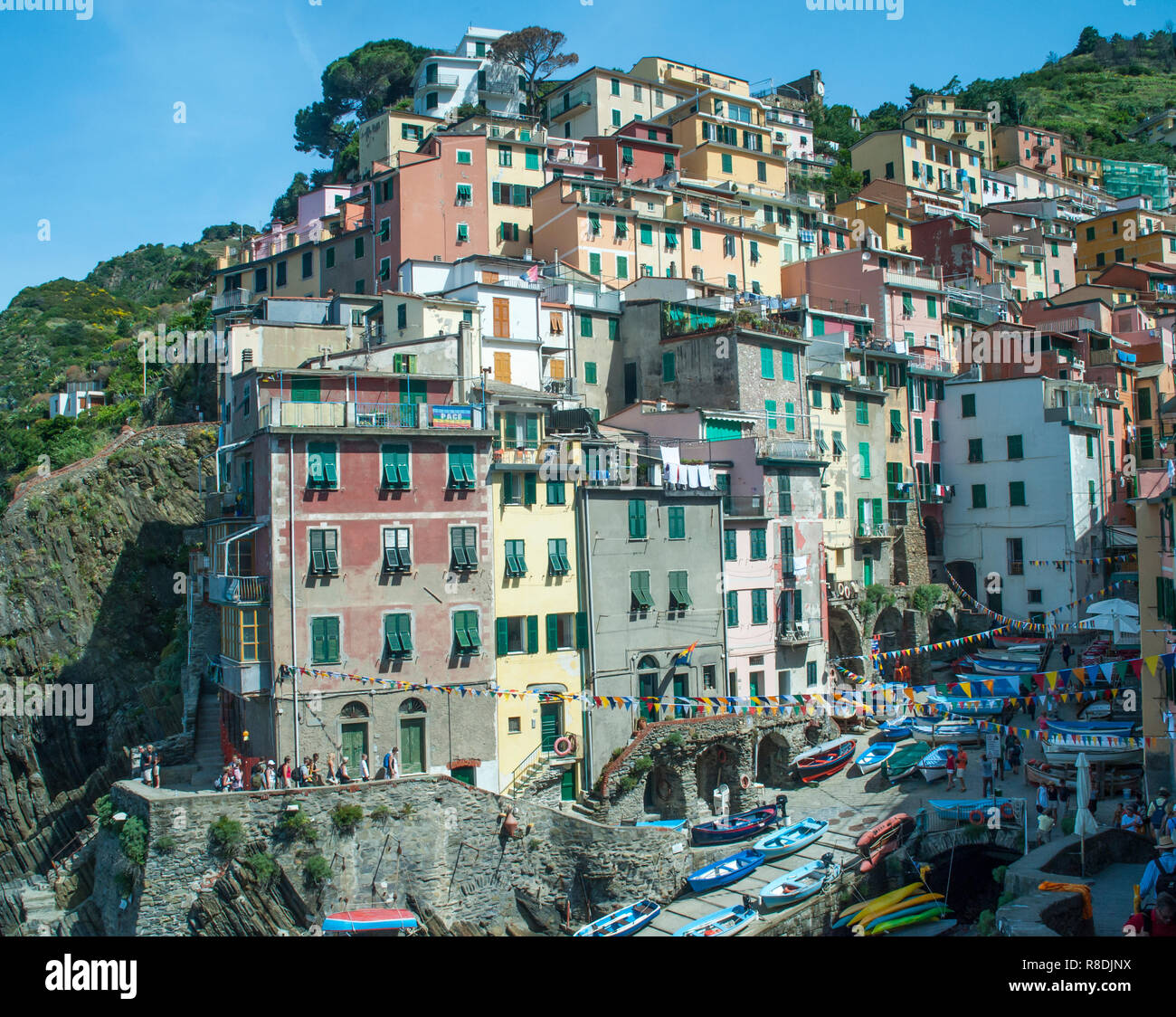 Riomaggiore est le premier village que vous rencontrez lorsque vous voyagez au nord dans la région des Cinque Terre de l'Italie. Banque D'Images