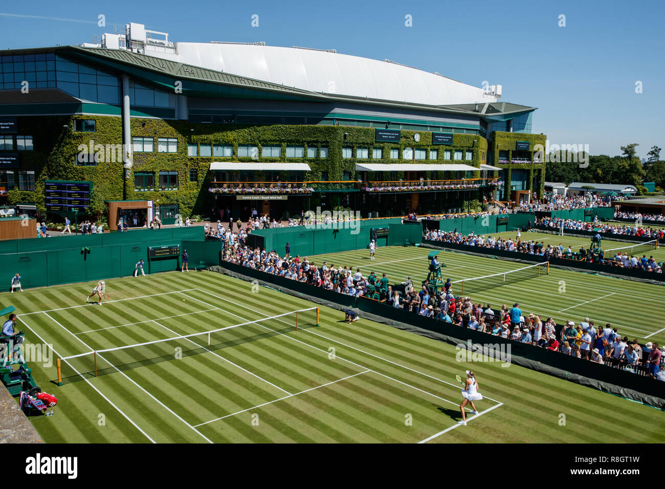 Vue générale sur le terrain à l'All England Lawn Tennis Club et l'accueil à Wimbledon Banque D'Images