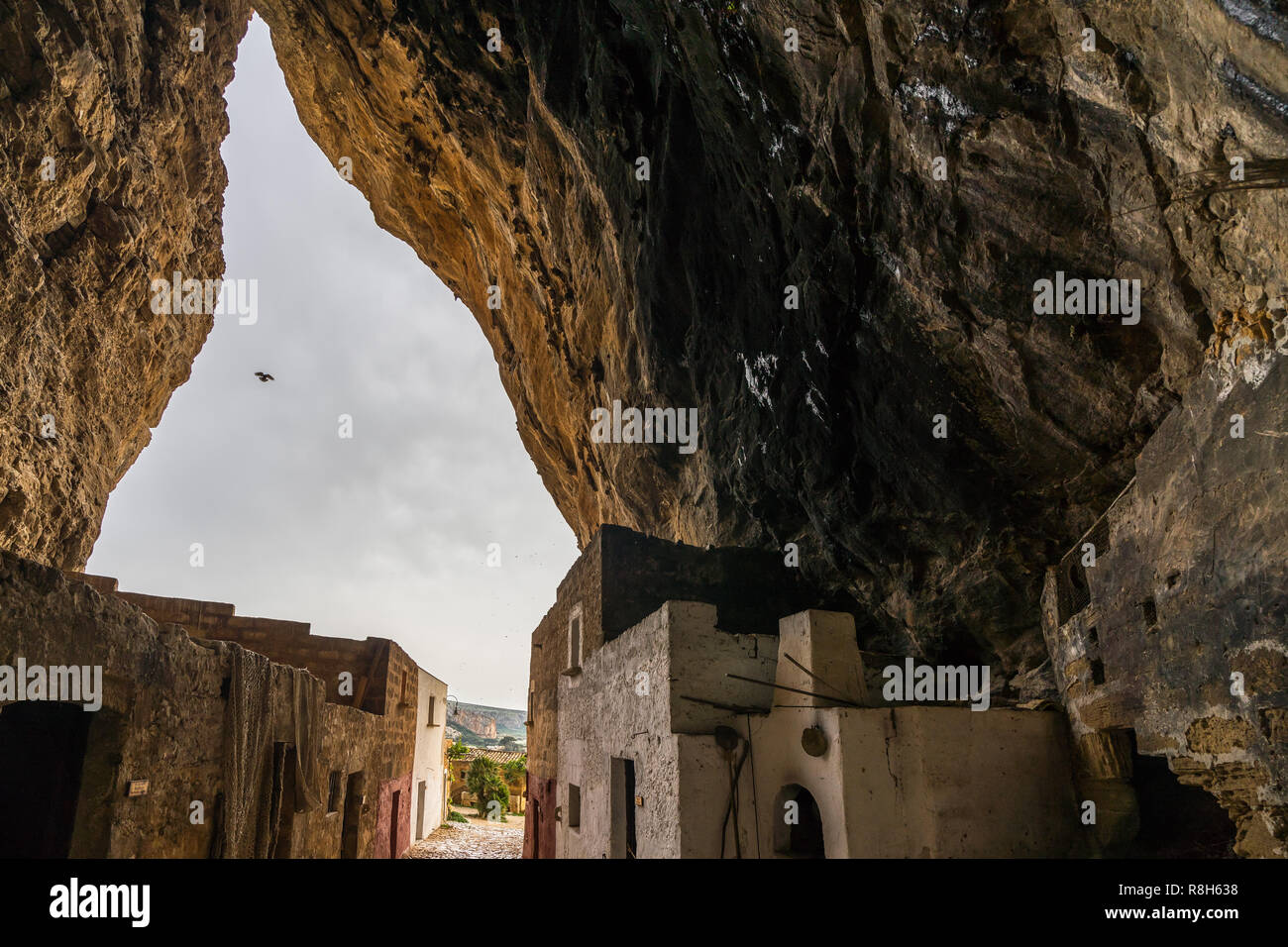 Dans l'ancien village rural à l'intérieur de la grotte Mangiapane lieu chaque année une crèche vivante pendant la période de Noël, Custonaci, Sicile Banque D'Images