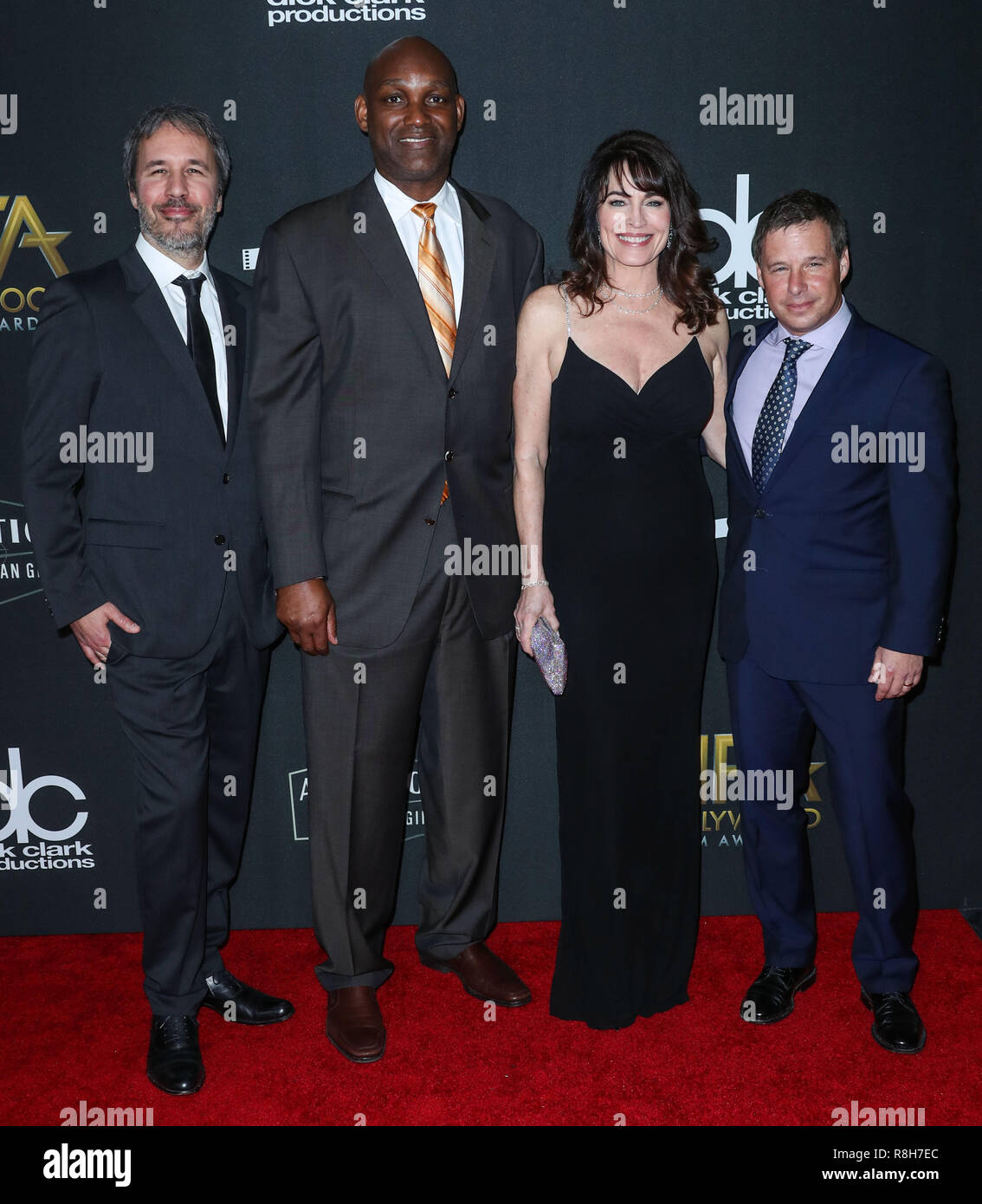 BEVERLY HILLS, LOS ANGELES, CA, USA - 05 novembre : Denis Villeneuve, Broderick Johnson, Andrew Kosove Cynthia Sikes, lors de la 21e édition des Prix du cinéma hollywoodien qui s'est tenue à l'hôtel Beverly Hilton le 5 novembre 2017 à Los Angeles, Californie, États-Unis. (Photo par Xavier Collin/Image Press Office) Banque D'Images