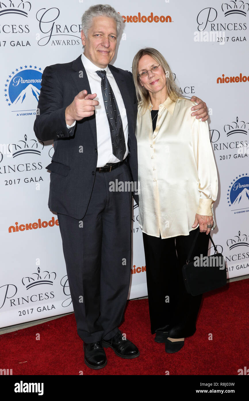 HOLLYWOOD, LOS ANGELES, CA, USA - 24 OCTOBRE : Clancy Brown, Jeanne Johnson au Gala 2017 la Princesse Grace Kickoff événement tenu au studios Paramount le 24 octobre 2017 à Hollywood, Los Angeles, Californie, États-Unis. (Photo par Xavier Collin/Image Press Office) Banque D'Images