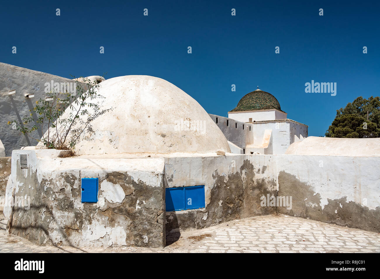 Ancienne architecture historique à Houmt Souk sur l'île de Djerba en Tunisie Banque D'Images