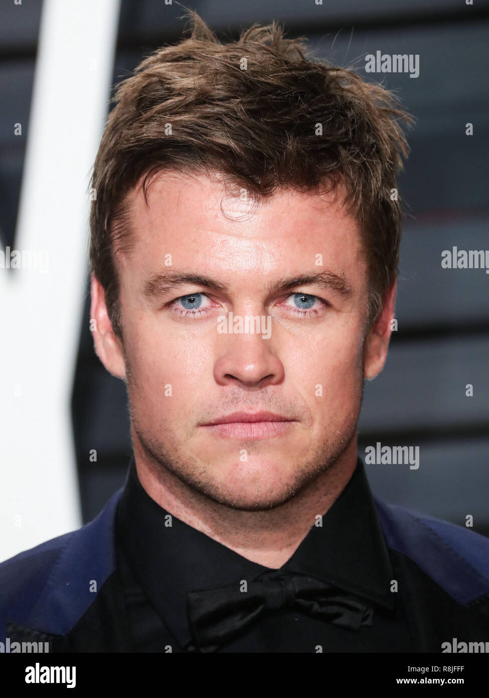 BEVERLY HILLS, LOS ANGELES, CA, USA - 26 février : Luke Hemsworth arrive à la Vanity Fair Oscar Party 2017 tenue à l'Wallis Annenberg Center for the Performing Arts le 26 février 2017 à Beverly Hills, Los Angeles, Californie, États-Unis. (Photo par Xavier Collin/Image Press Office) Banque D'Images