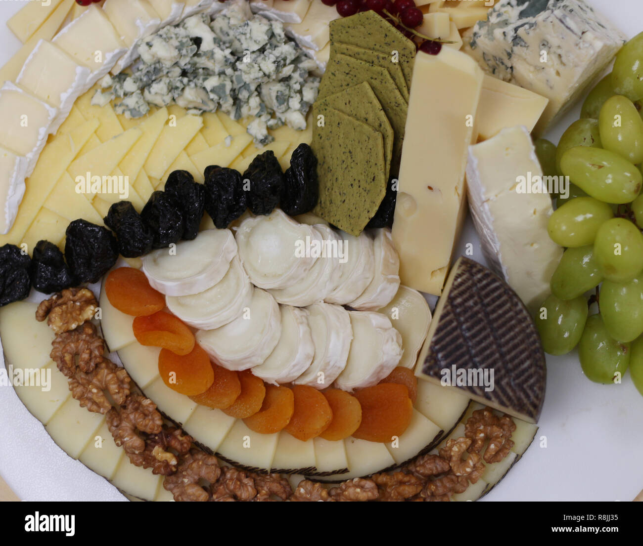 Plateau de fromages assortis Banque D'Images