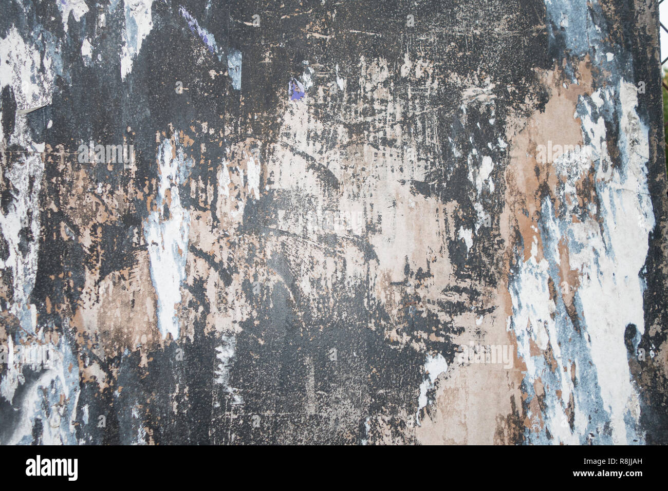 Mur de détresse peinture pèle avec altérés les éraflures, rayures, éraflures et marques Banque D'Images